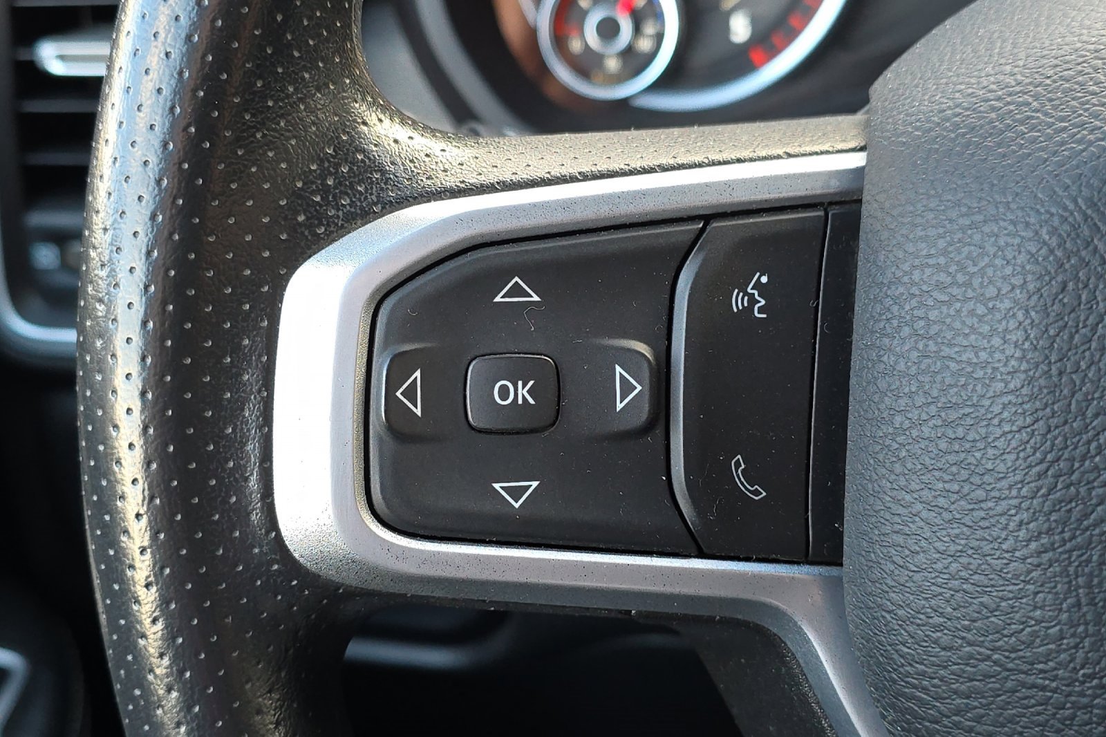 Used 2024 RAM 3500 SLT w/ Quick Order Package 2YG SLT image 29