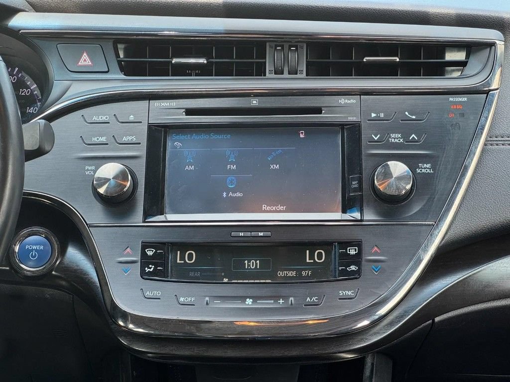Used 2018 Toyota Avalon Limited FWD image 19