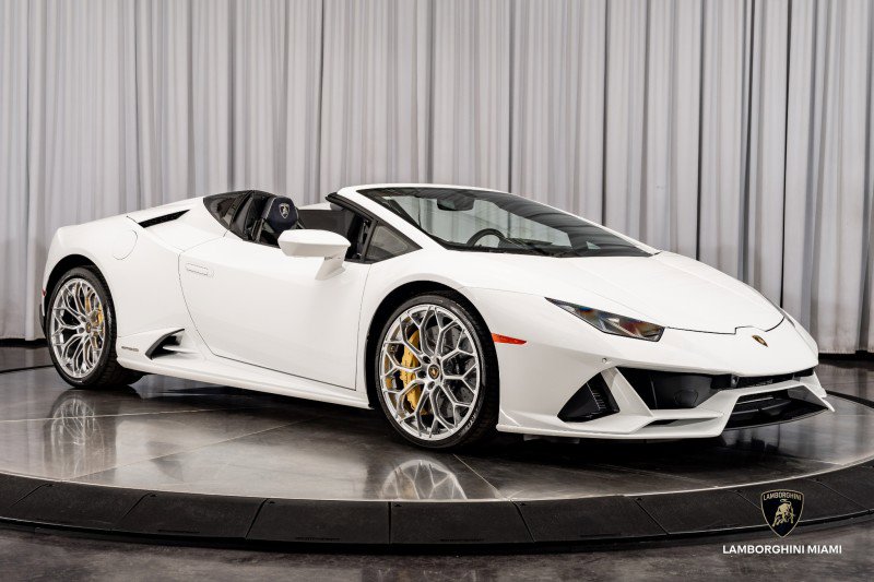 Used 2024 Lamborghini Huracan EVO image 29