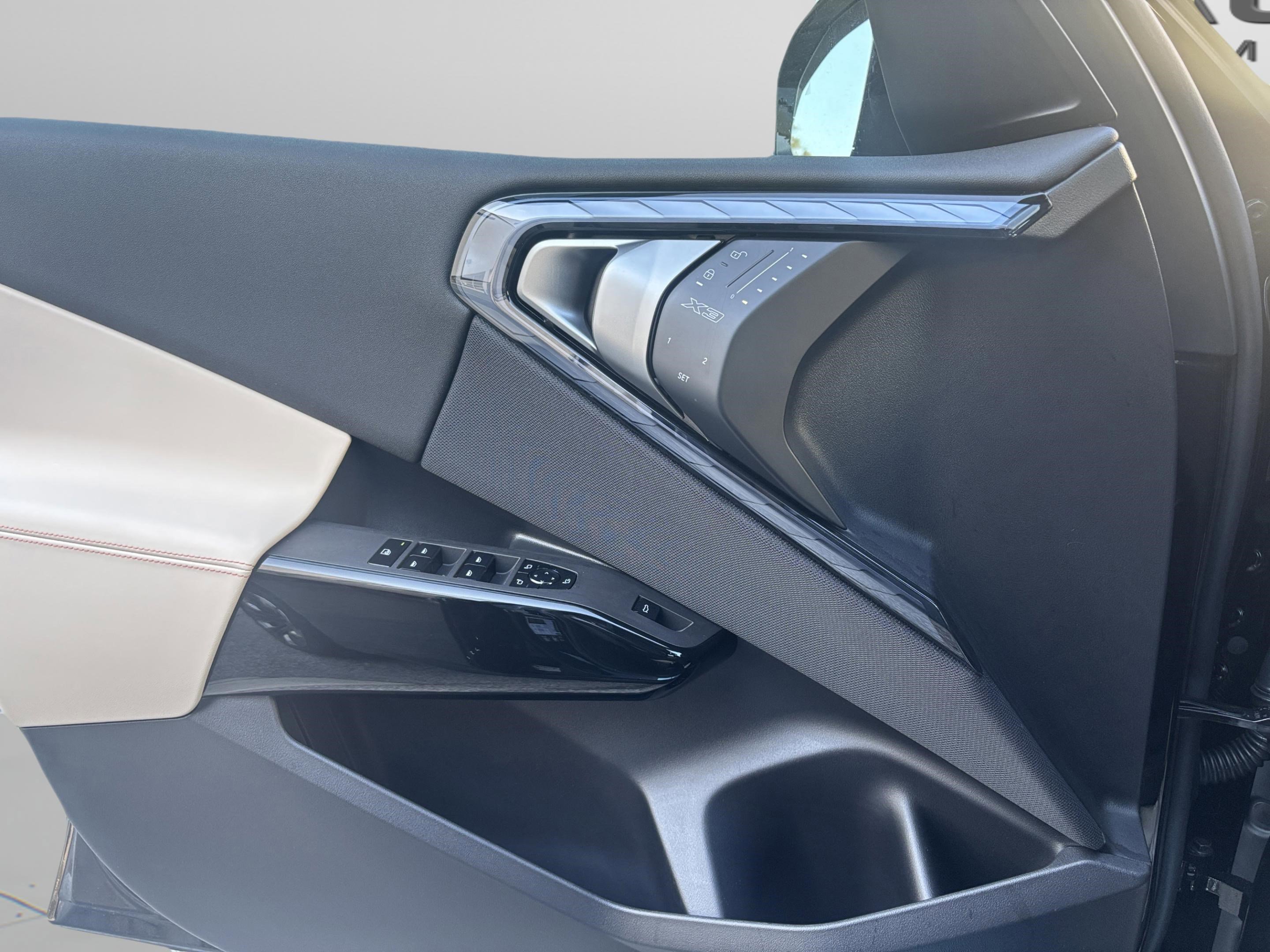 Used 2026 BMW X3 xDrive30 w/ M Sport Package image 18