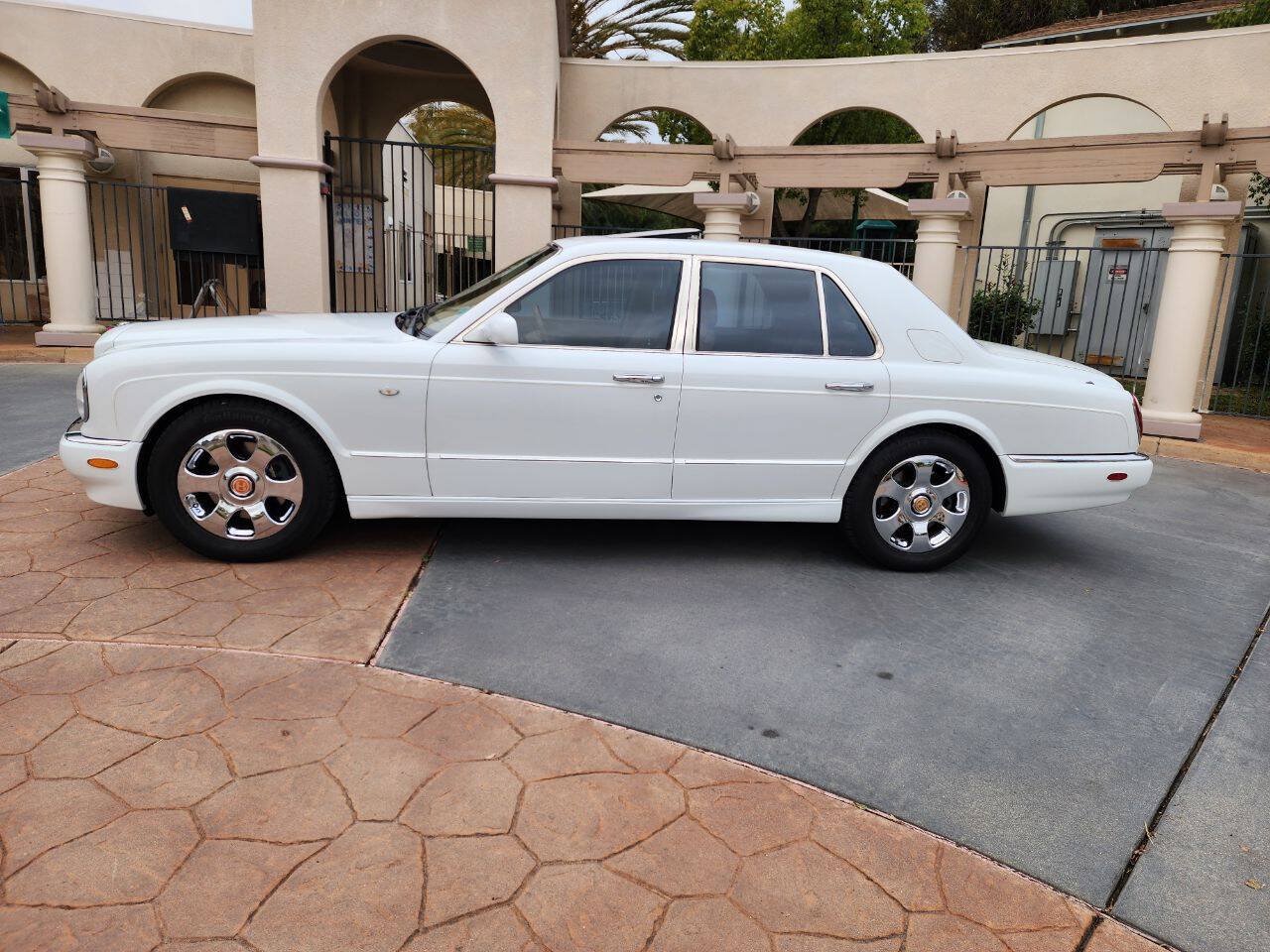Used 2001 Bentley Arnage Red Label RWD image 6