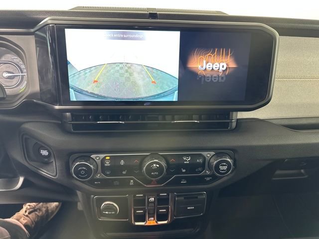 Used 2024 Jeep Wrangler Unlimited w/ Convenience Group image 22