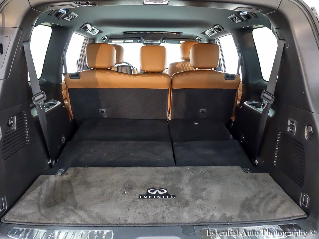 Used 2024 INFINITI QX80 Sensory w/ Cargo Package image 32