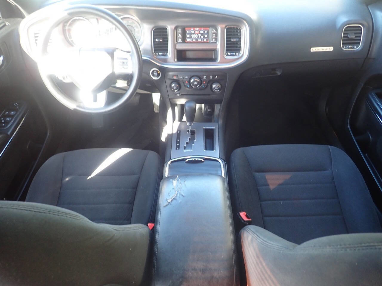 Used 2013 Dodge Charger SE image 12