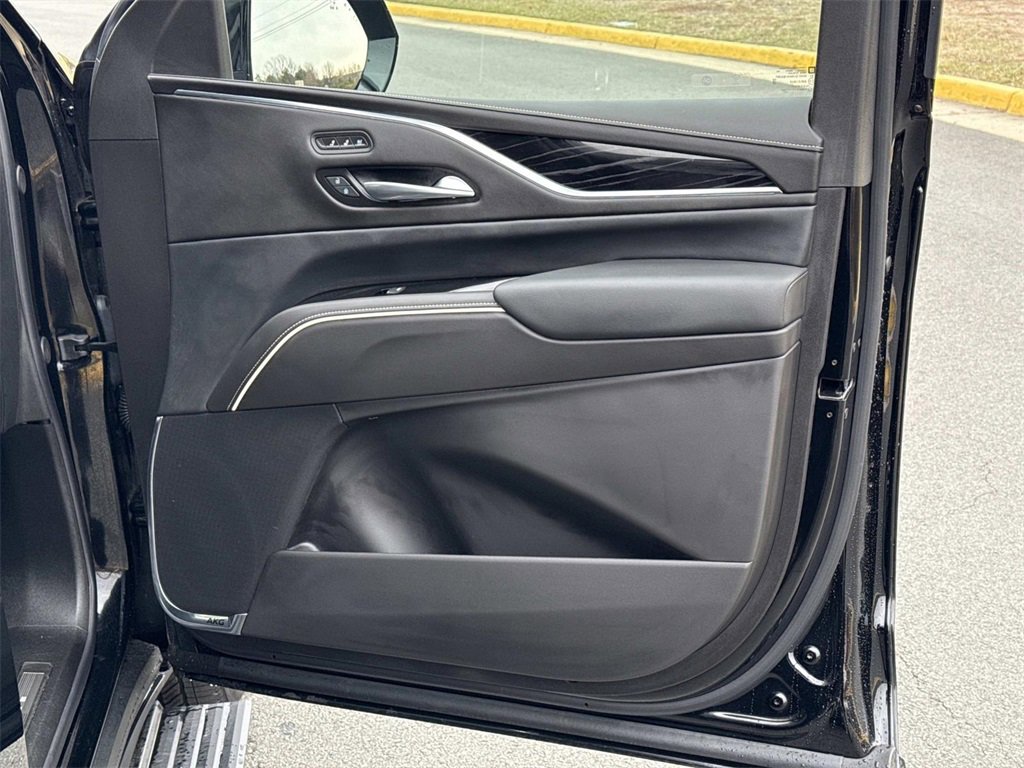 Certified 2024 Cadillac Escalade Sport w/ Touring Package image 10