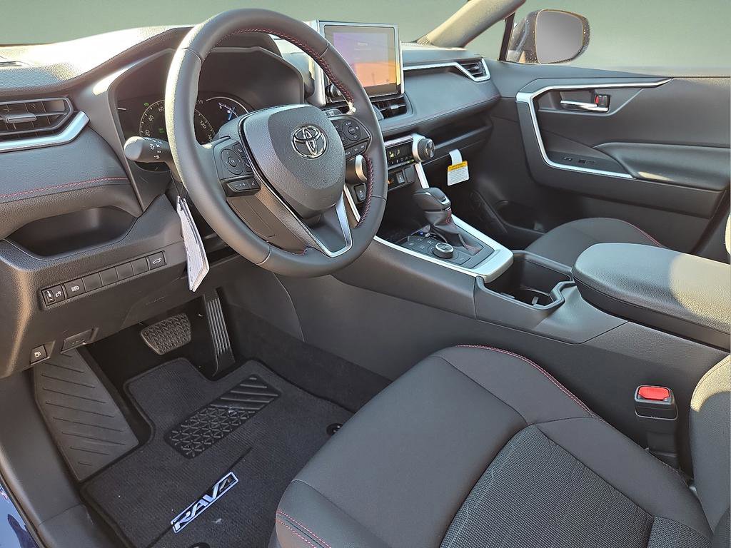 New 2025 Toyota RAV4 SE image 19