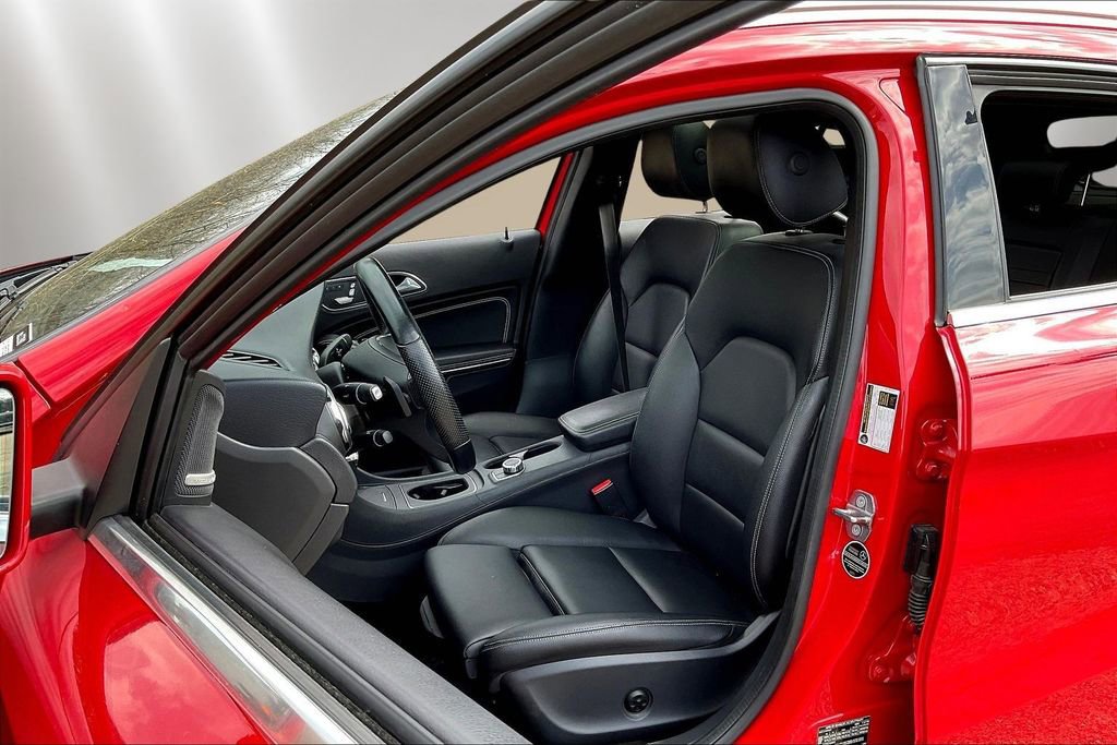 Used 2019 Mercedes-Benz GLA 250 4MATIC image 21