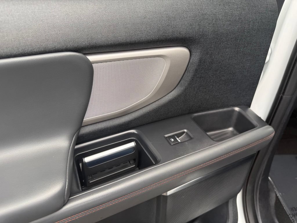 Used 2025 Ford Expedition Active RWD image 19