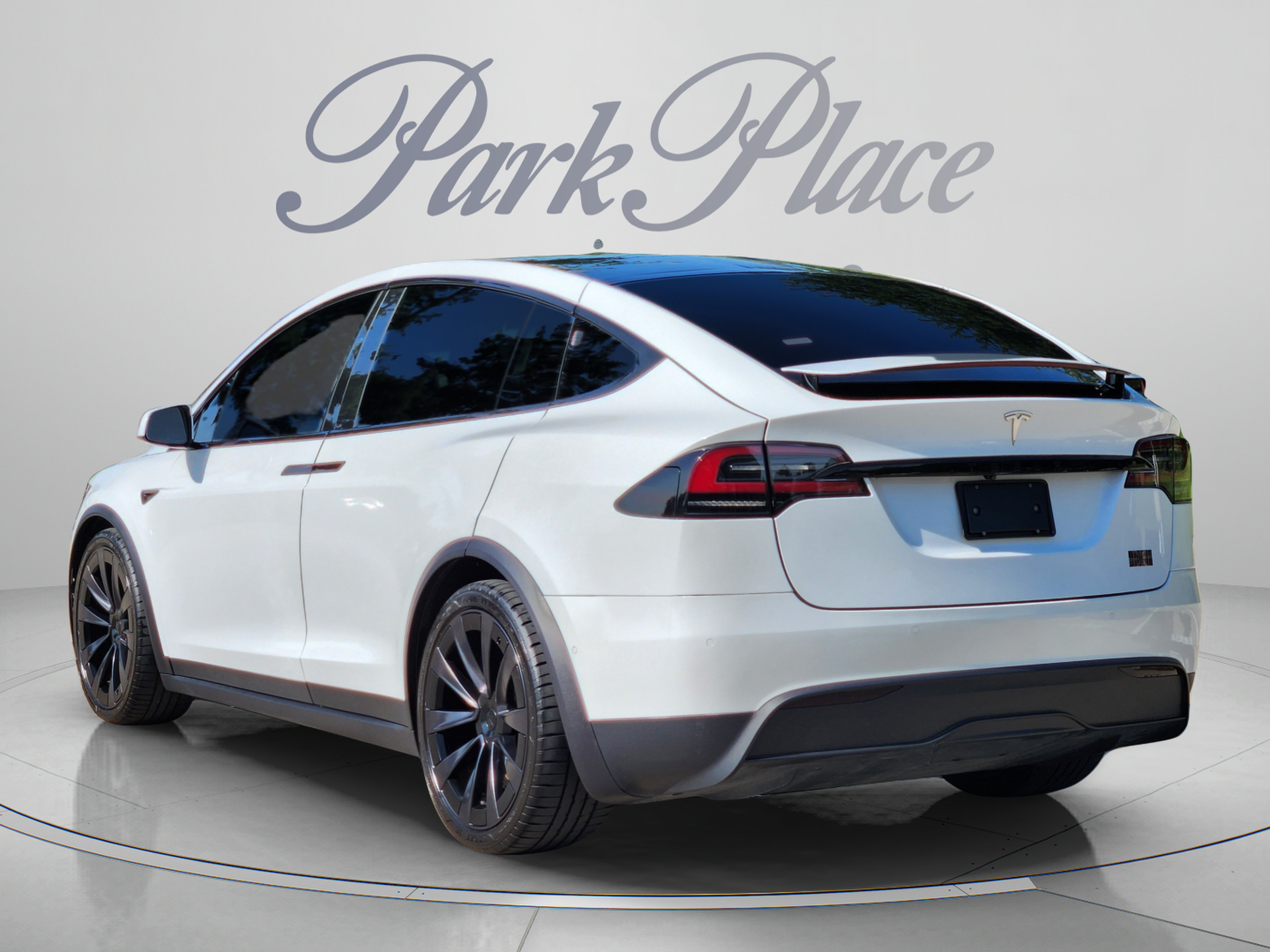 Used 2022 Tesla Model X Plaid AWD/4WD image 3