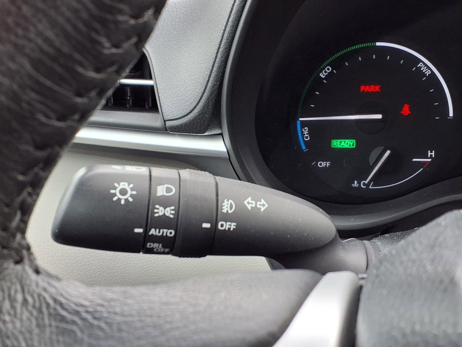 Used 2024 Toyota Sienna XLE image 30