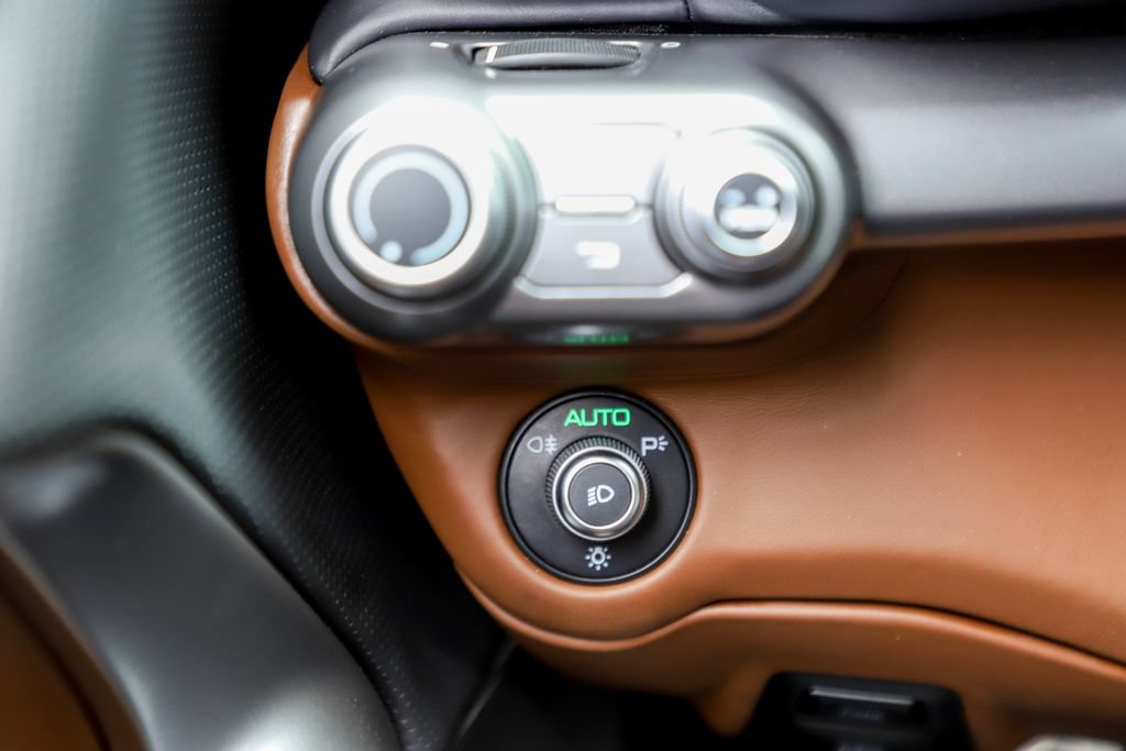Used 2021 Ferrari 812 GTS RWD image 57