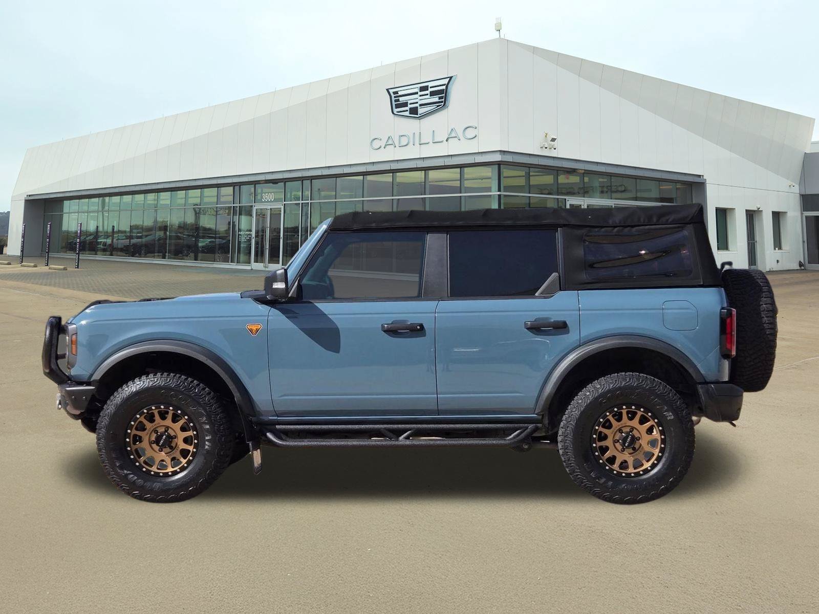Used 2021 Ford Bronco Badlands AWD/4WD image 3