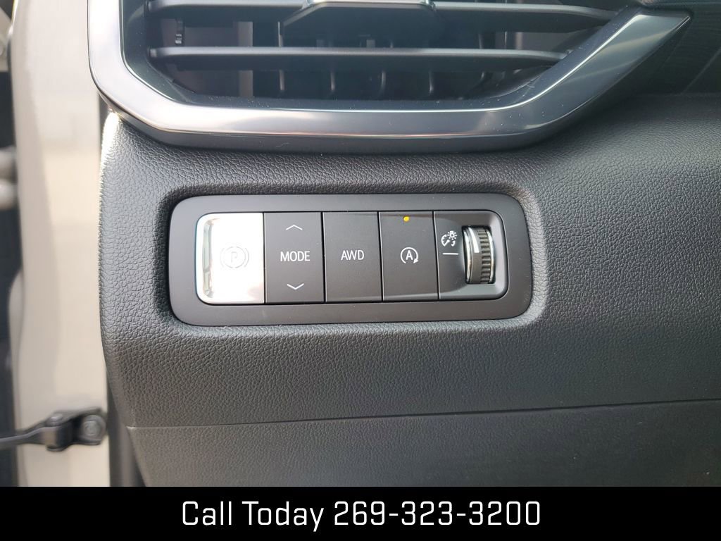 New 2026 GMC Acadia AT4 w/ Super Cruise Package image 18