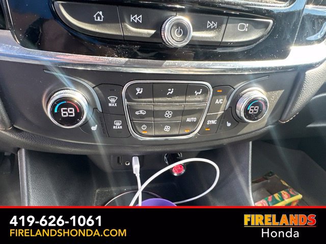 Used 2020 Chevrolet Traverse LT w/ Driver Confidence II Package AWD/4WD image 26