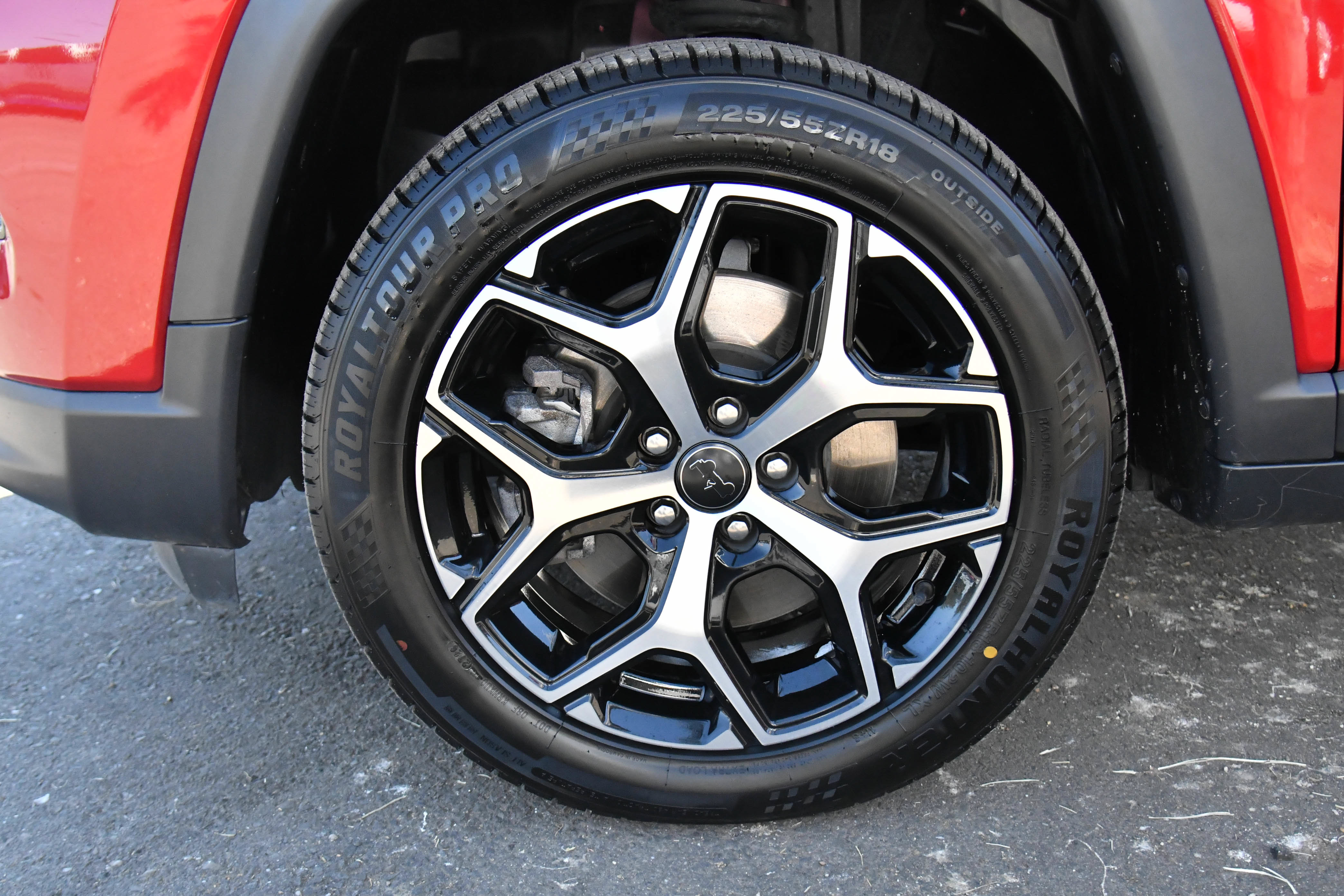 Used 2025 Jeep Compass Limited AWD/4WD image 12