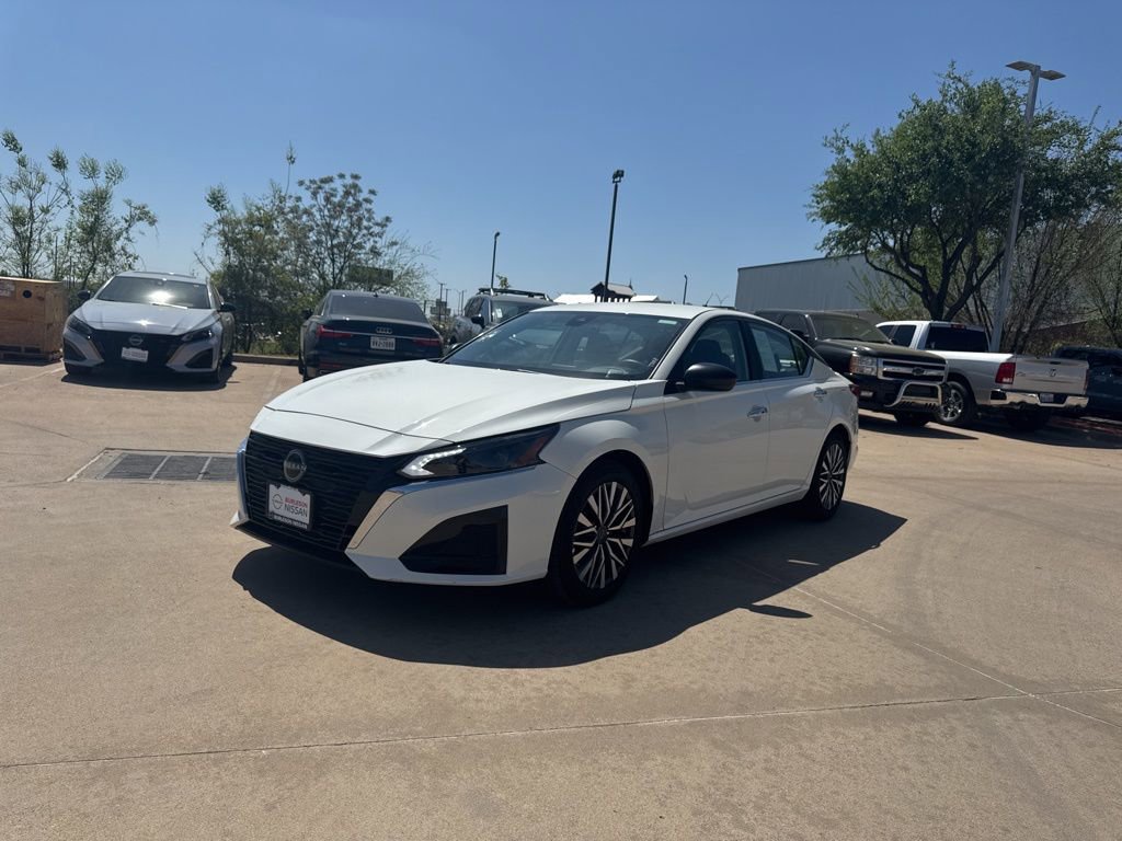 Certified 2025 Nissan Altima 2.5 SV