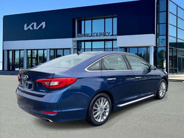Used 2015 Hyundai Sonata Limited w/ Option Group 06 FWD image 6