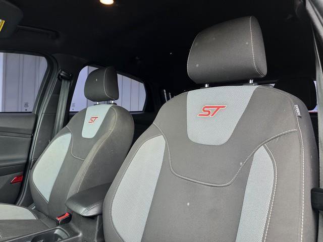 Used 2016 Ford Focus ST image 8