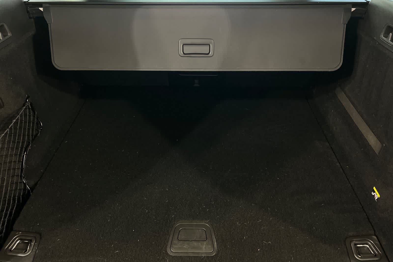 Used 2019 Volvo XC60 T6 Momentum w/ Multimedia Package AWD/4WD image 17