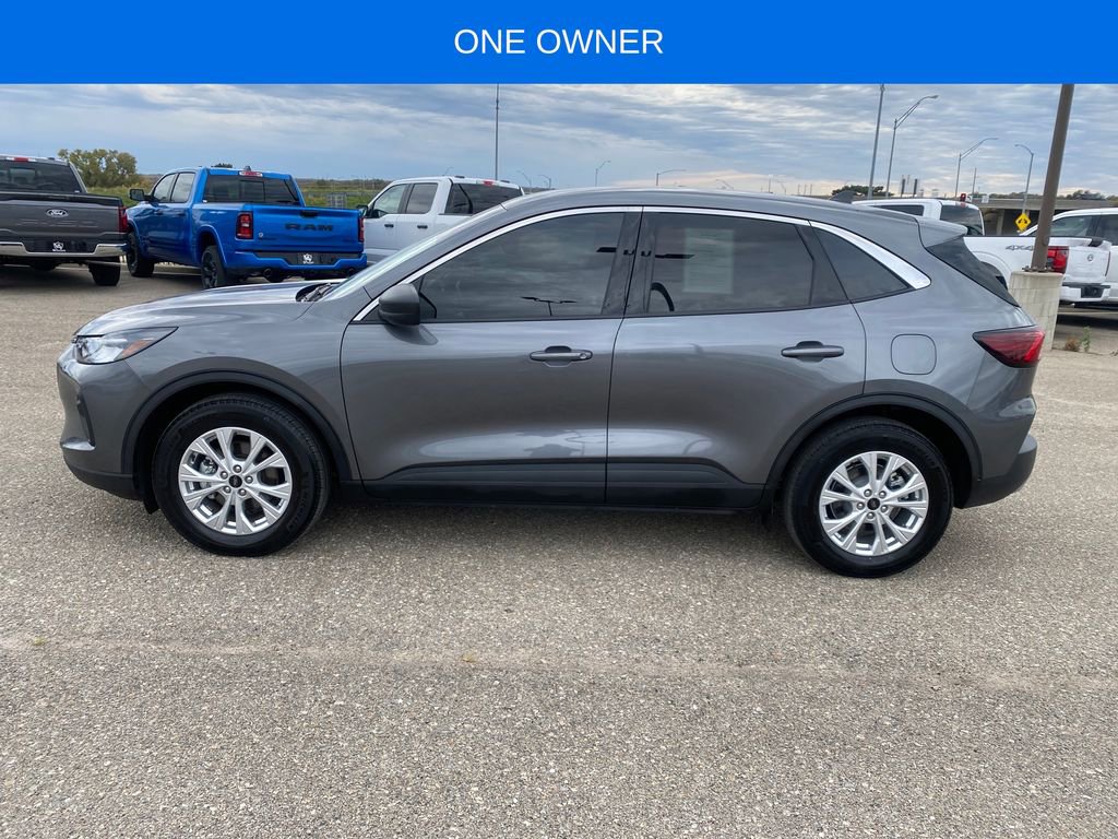 Used 2024 Ford Escape Active image 3