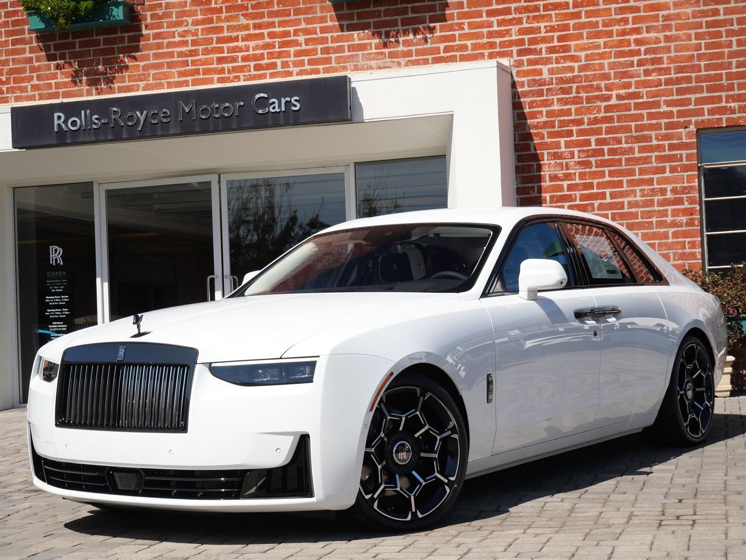 New 2027 Rolls-Royce Ghost Black Badge AWD/4WD image 1