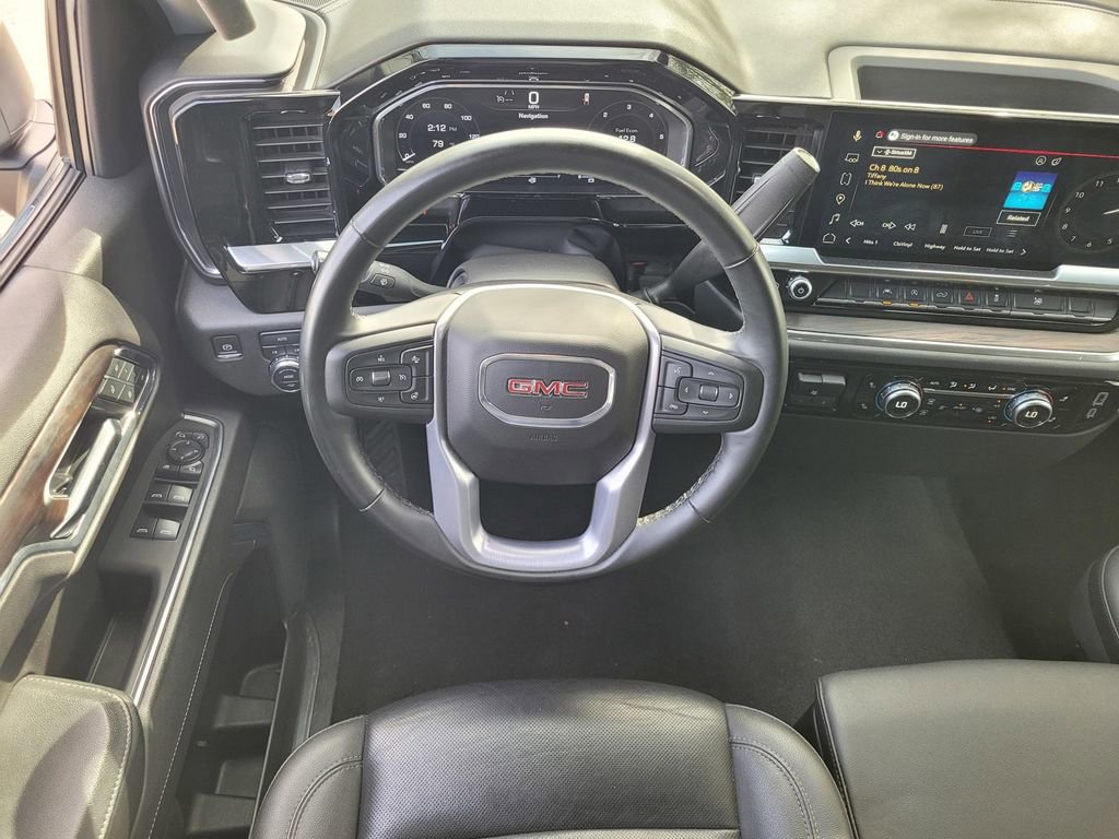 Used 2025 GMC Sierra 1500 SLT AWD/4WD image 11