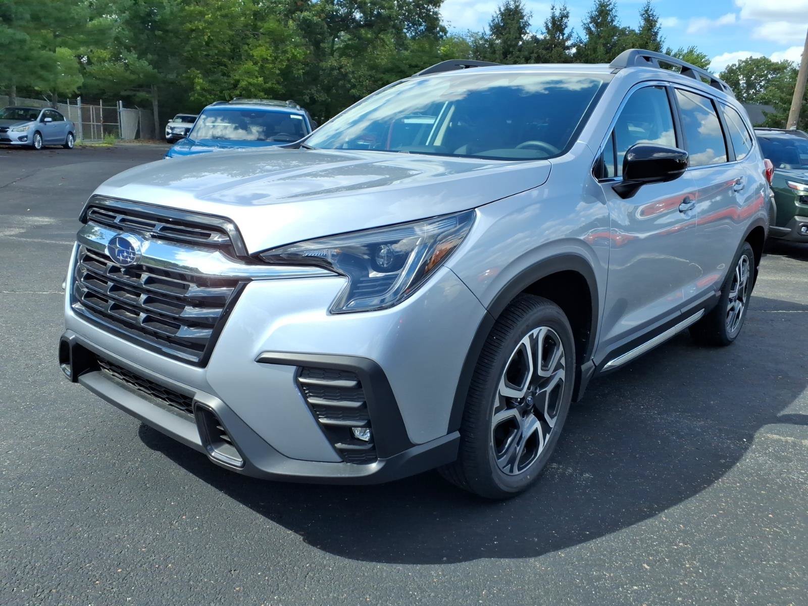 New 2026 Subaru Ascent Limited AWD/4WD image 4