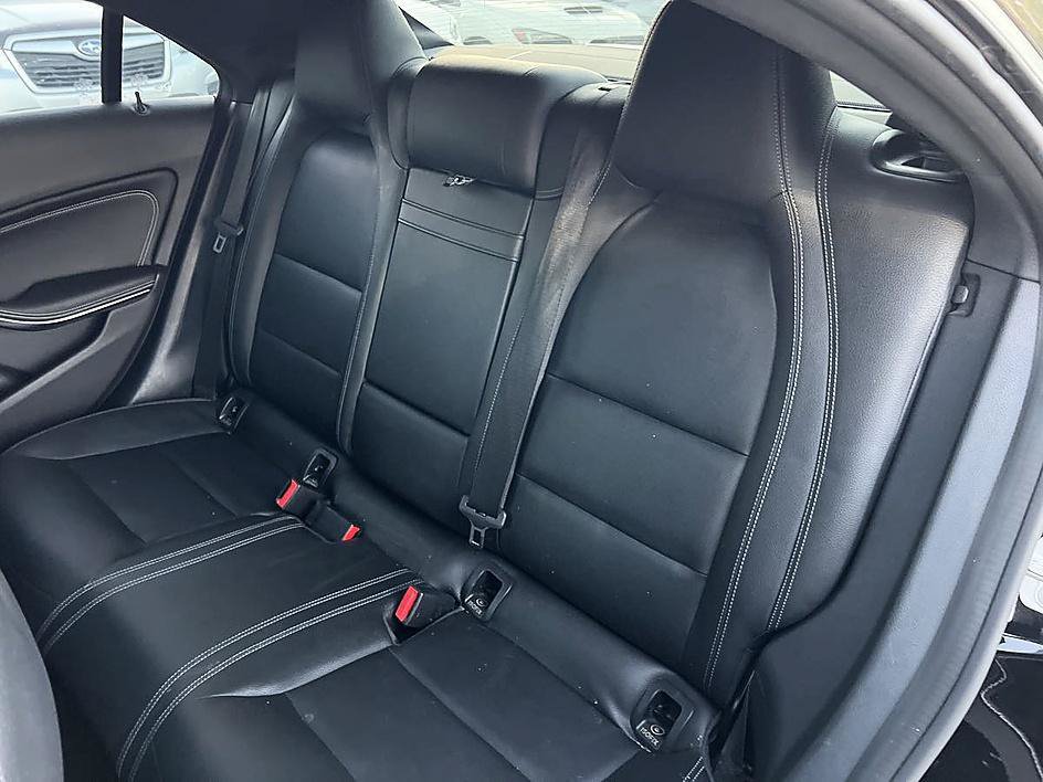 Used 2018 Mercedes-Benz CLA 250 image 17