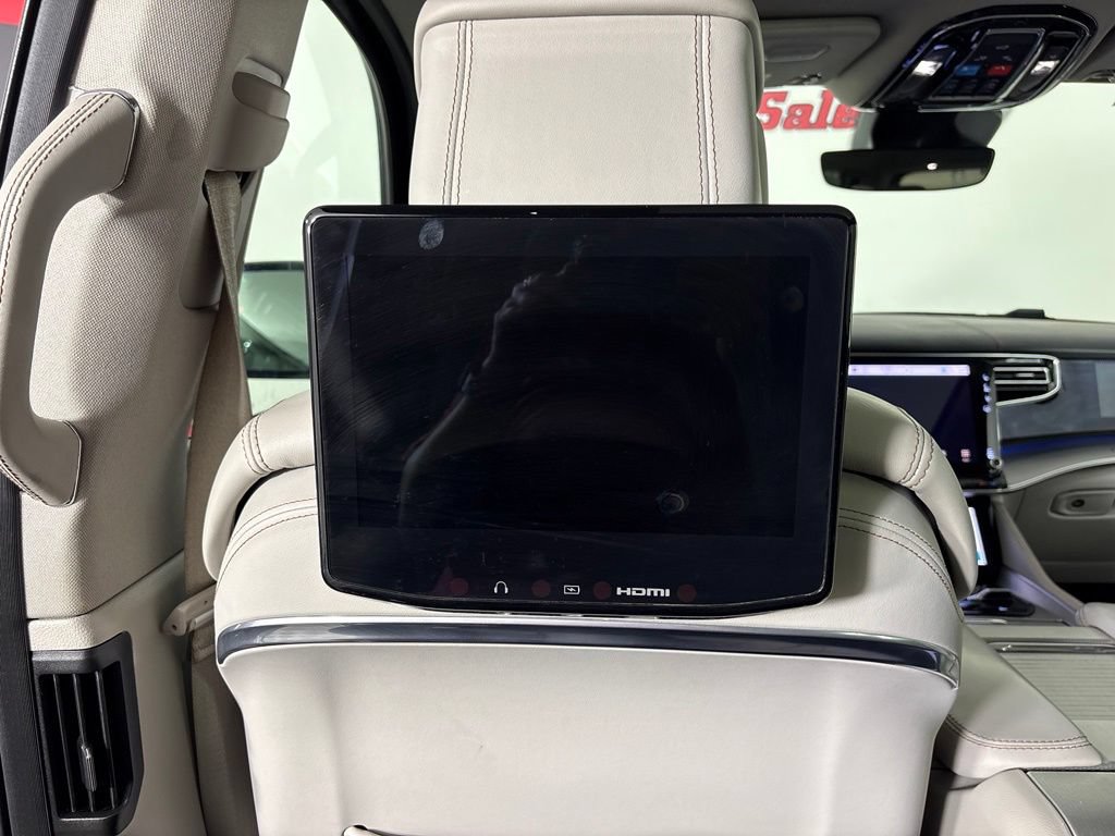 Used 2023 Jeep Grand Wagoneer L 4WD w/ Rear Seat Video Group 1 image 43