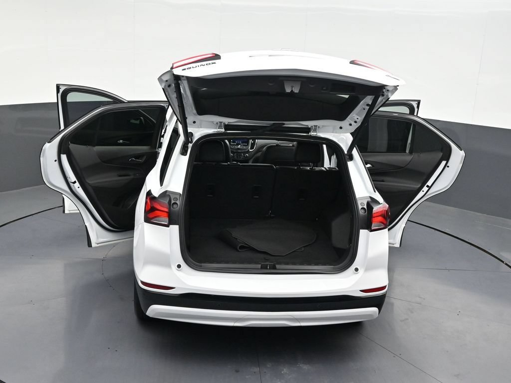 Used 2024 Chevrolet Equinox RS w/ RS Leather Package FWD image 40