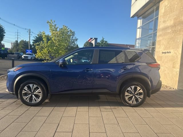 Used 2023 Nissan Rogue SV AWD/4WD image 4
