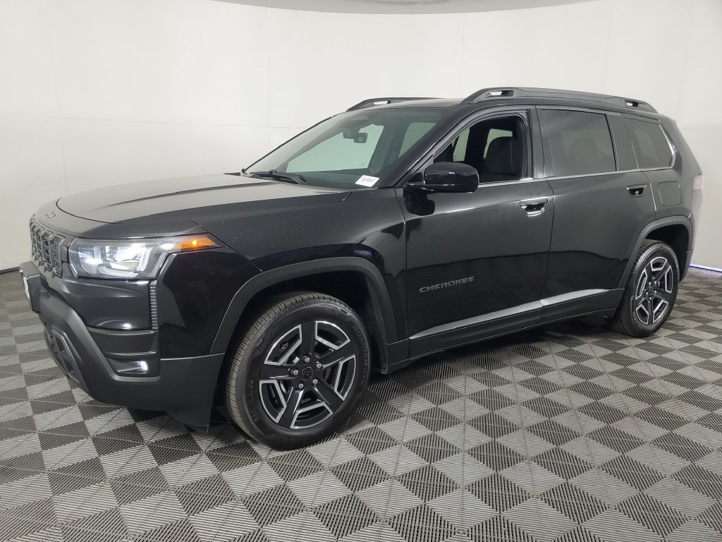 Used 2026 Jeep Cherokee Laredo AWD/4WD image 8