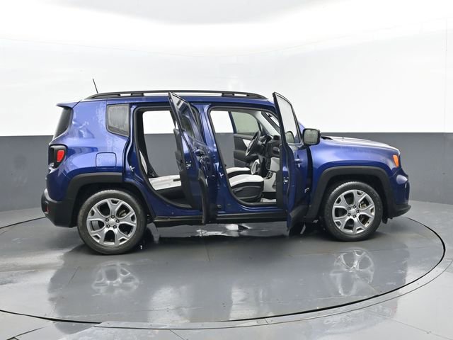 Used 2019 Jeep Renegade Latitude w/ Popular Equipment Group image 26