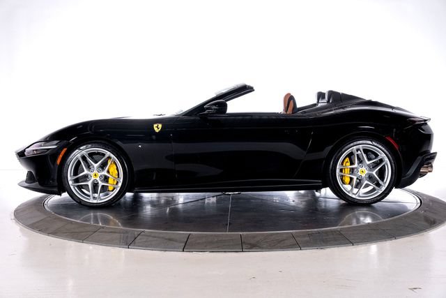 Certified 2024 Ferrari Roma Spider RWD image 3