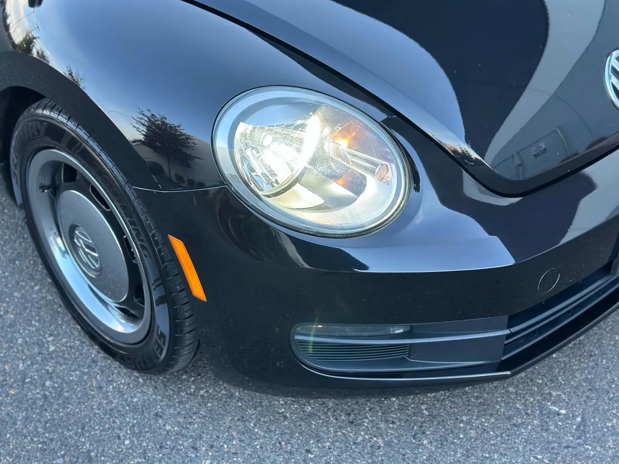 Used 2016 Volkswagen Beetle 1.8T Classic FWD image 27