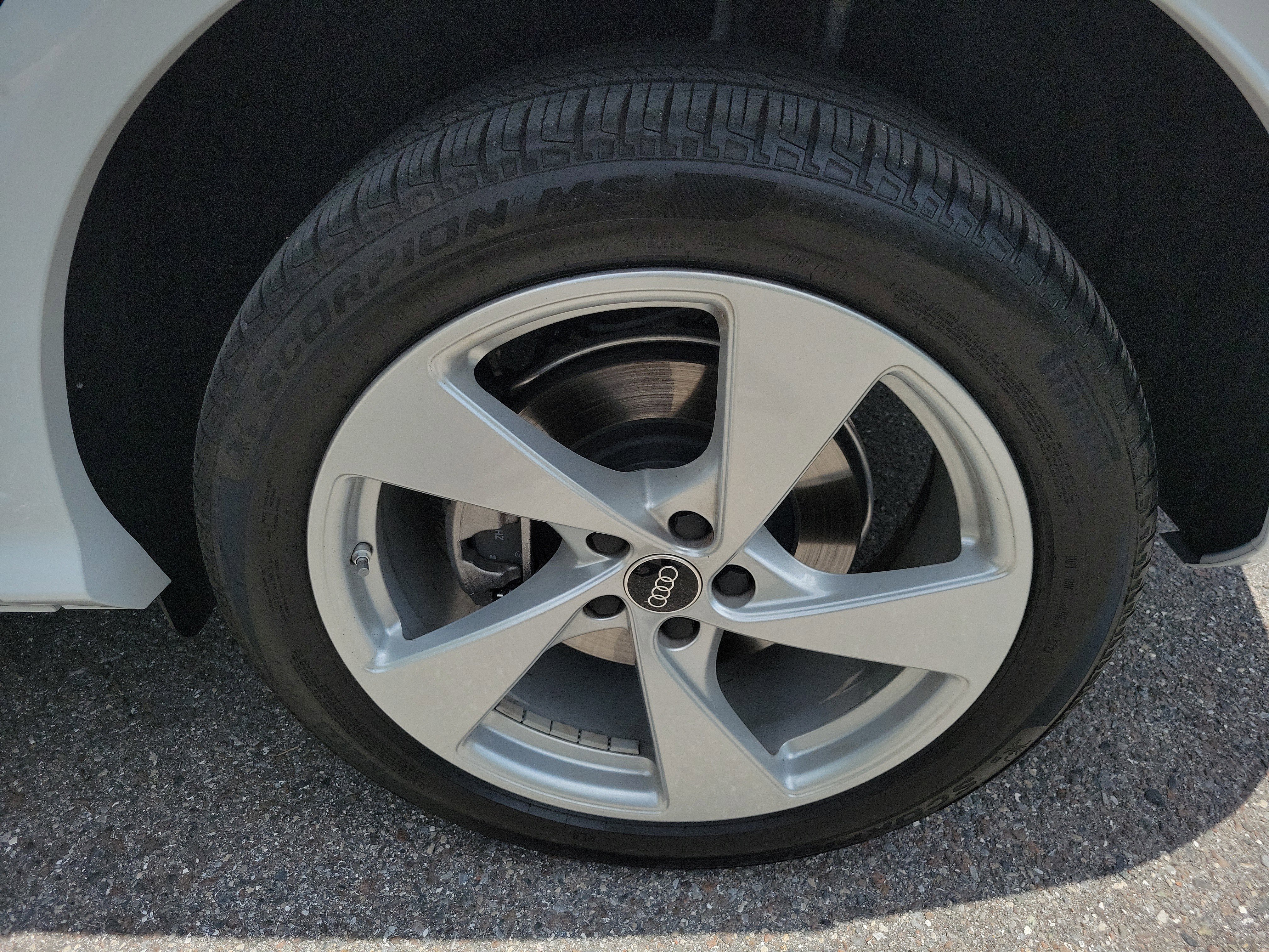 Certified 2025 Audi Q5 Premium Plus w/ Premium Plus AWD/4WD image 30