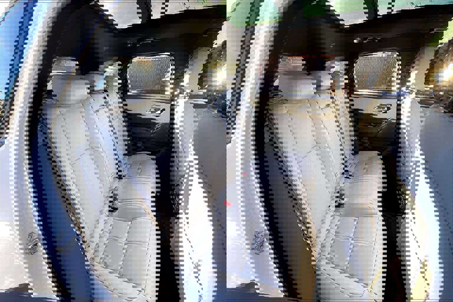 New 2026 Land Rover Range Rover Velar Dynamic SE image 27