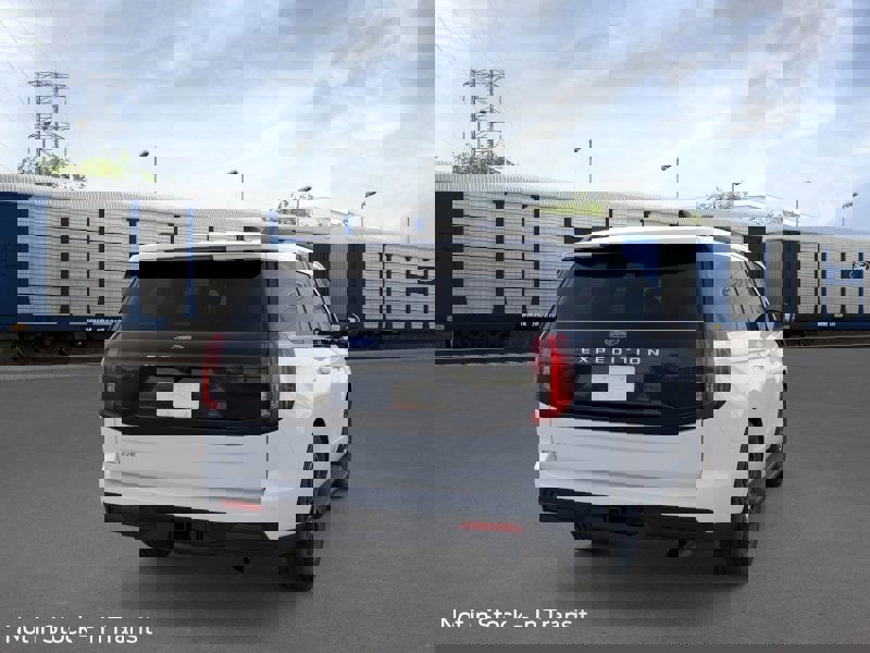 New 2025 Ford Expedition Active image 31