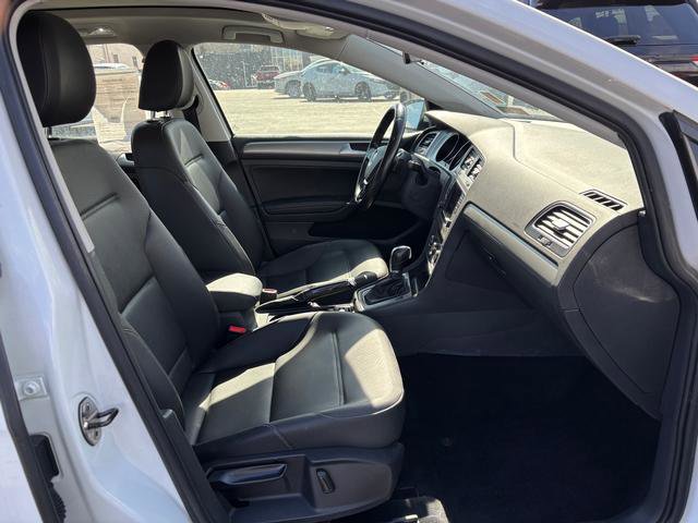 Used 2016 Volkswagen Golf 4dr Auto TSI image 15