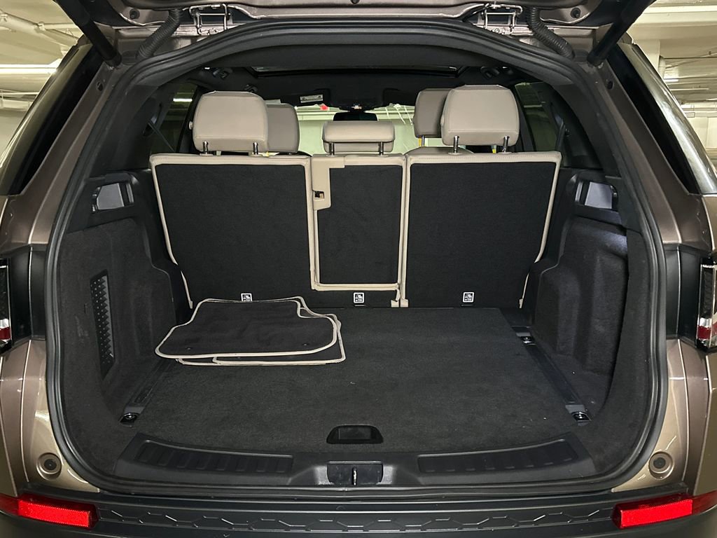 Used 2016 Land Rover Discovery Sport HSE image 6