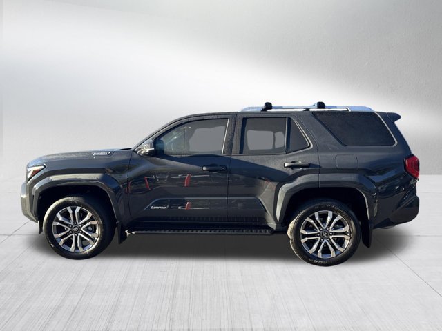 Used 2025 Toyota 4Runner Limited AWD/4WD image 9