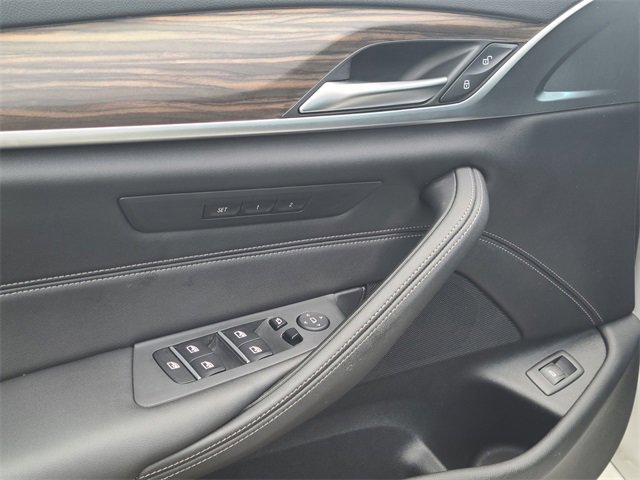 Used 2022 BMW 540i w/ Luxury Seating Package image 20
