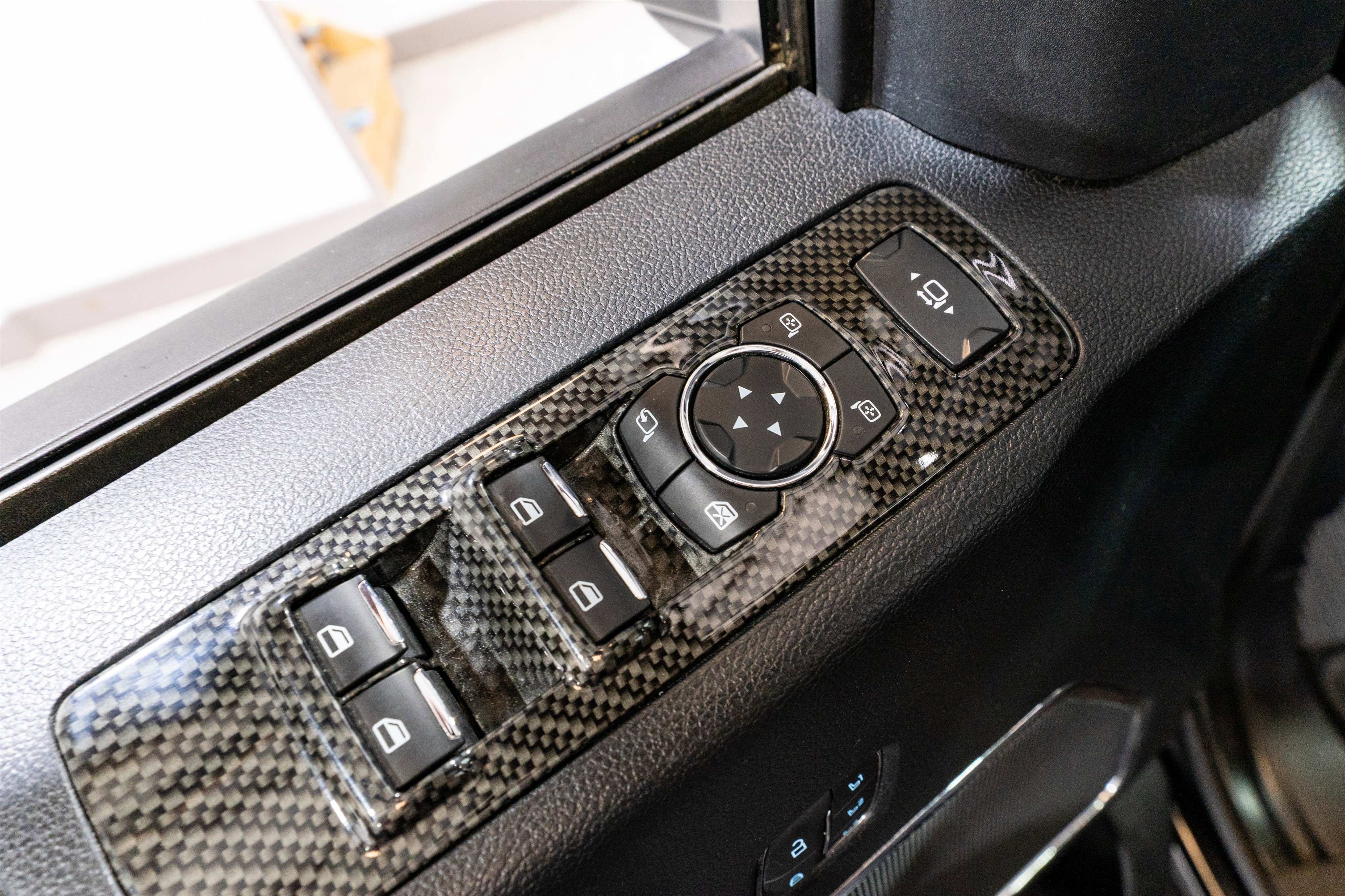 Used 2020 Ford F250 Lariat w/ Lariat Ultimate Package AWD/4WD image 16