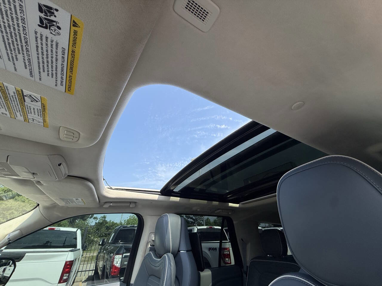 Used 2020 Lincoln Navigator Black Label w/ Cargo Convenience Package AWD/4WD image 38