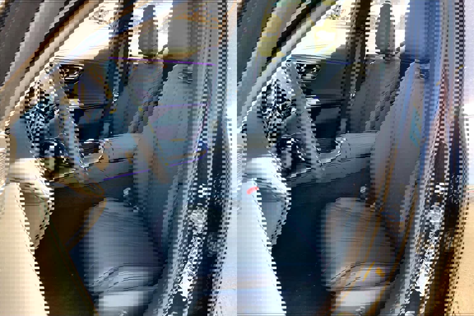 Used 2025 Mercedes-Benz E 350 4MATIC Sedan image 16