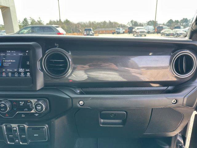 Certified 2022 Jeep Gladiator Sport image 44