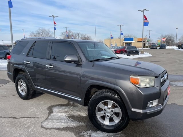 Used 2010 Toyota 4Runner SR5 image 2