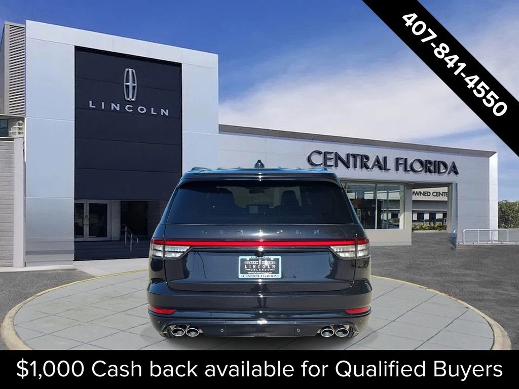 New 2026 Lincoln Aviator Black Label w/ Jet Appearance Package AWD/4WD image 4