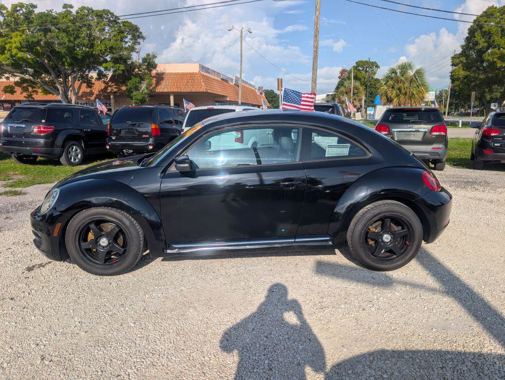 Used 2012 Volkswagen Beetle 2.5 FWD image 8