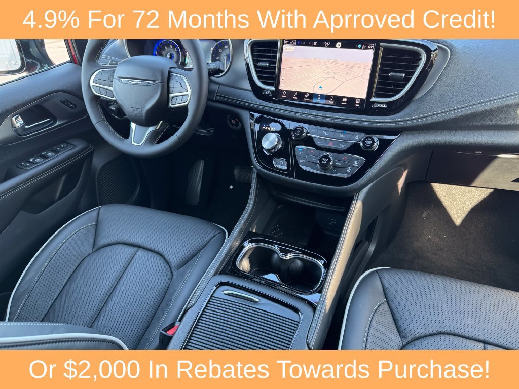 New 2027 Chrysler Pacifica Limited FWD image 11